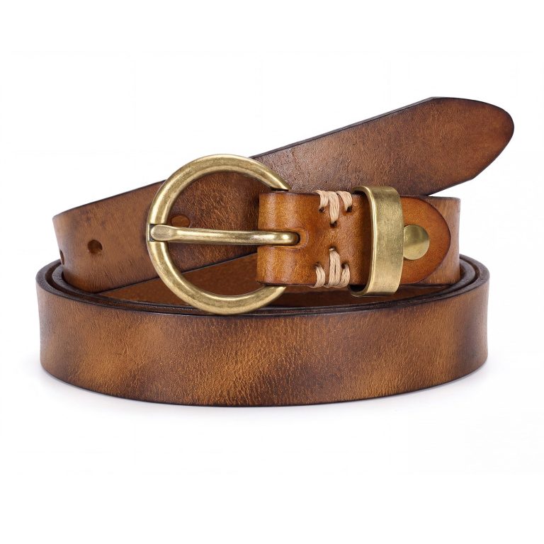 How to Style a Chain Belt Without Overdoing It